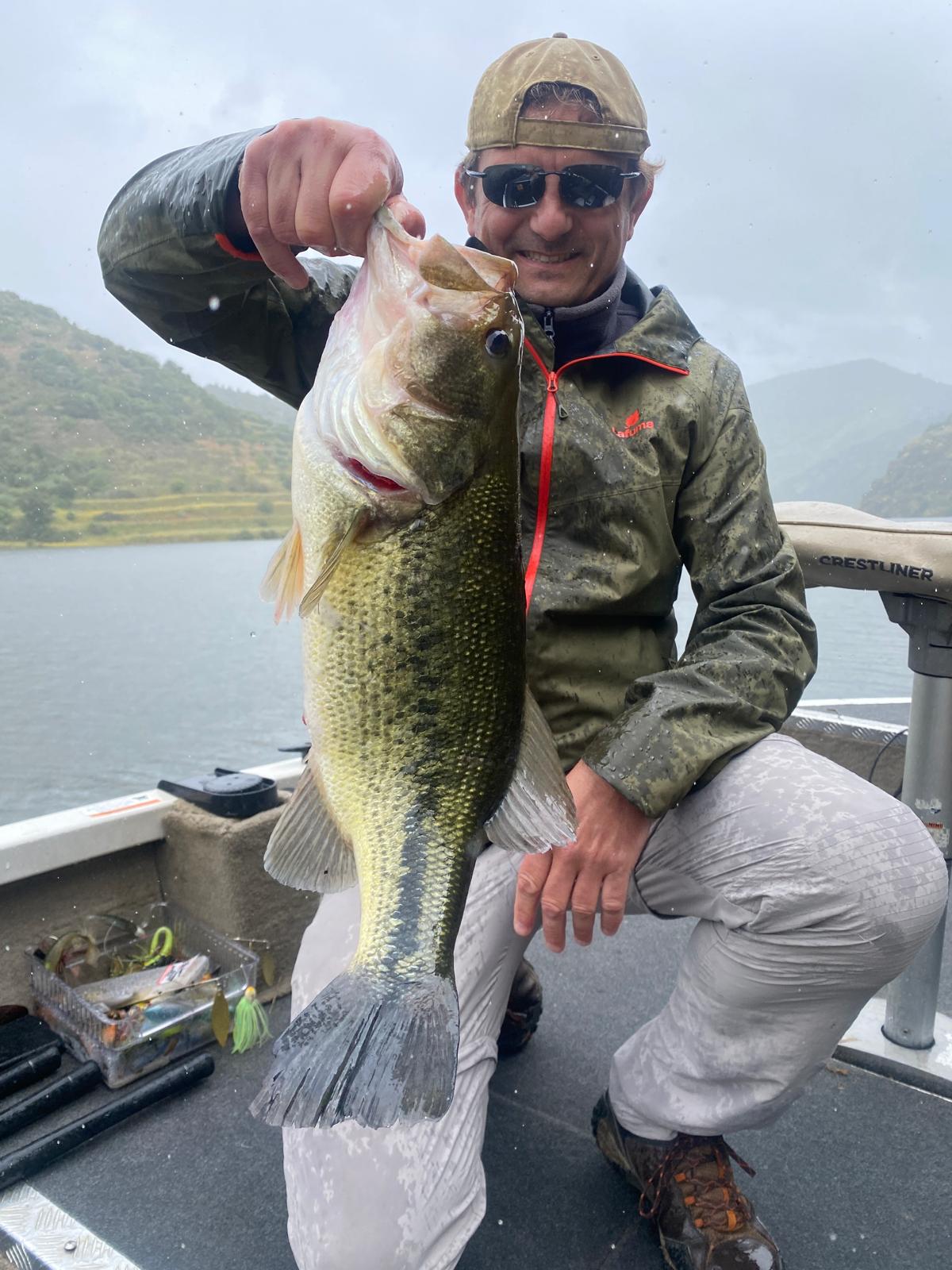 Journée de pêche guidée sur les lacs de Gironde