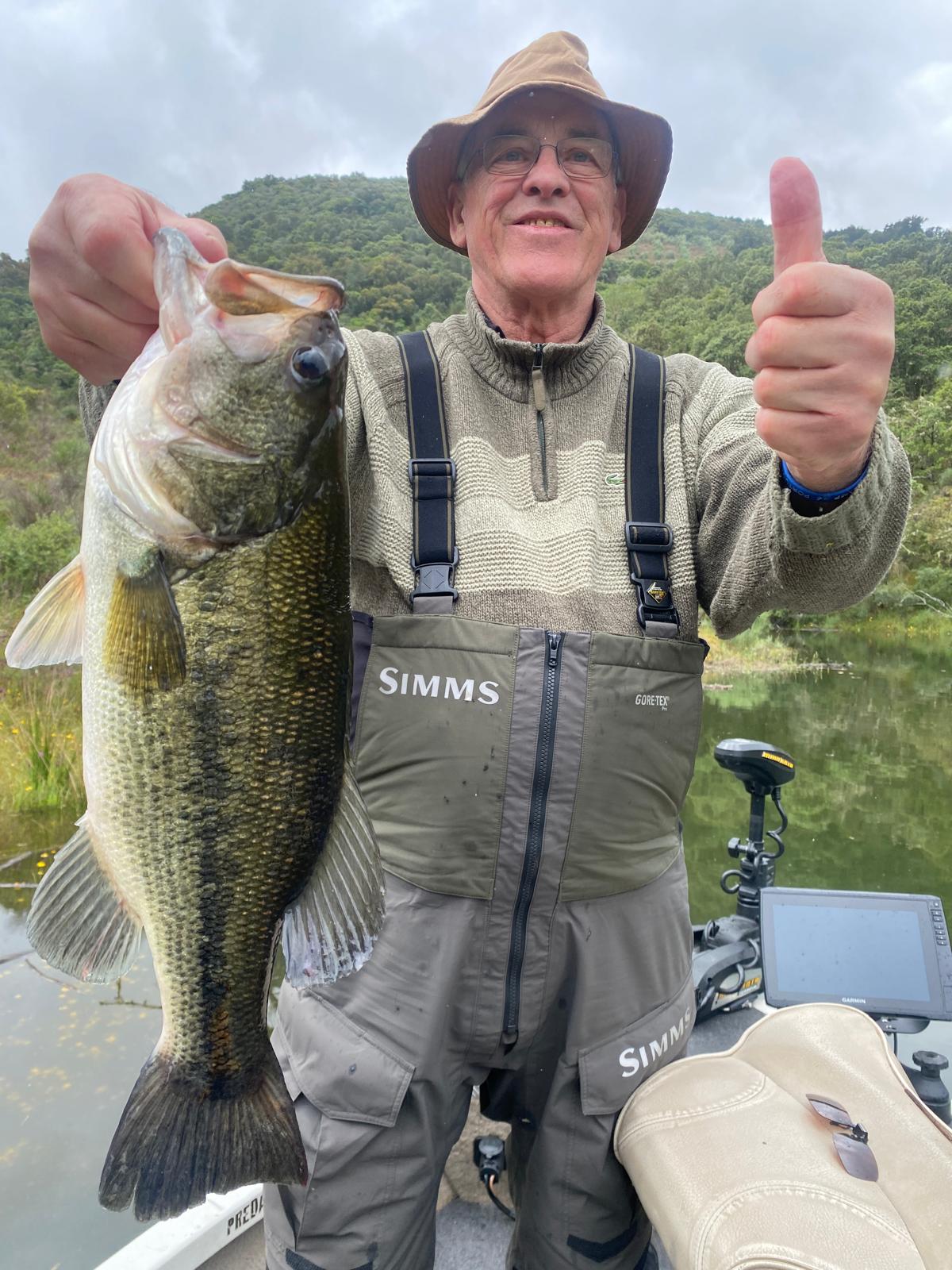 Pêche en Gironde avec guide professionnel Dimitri