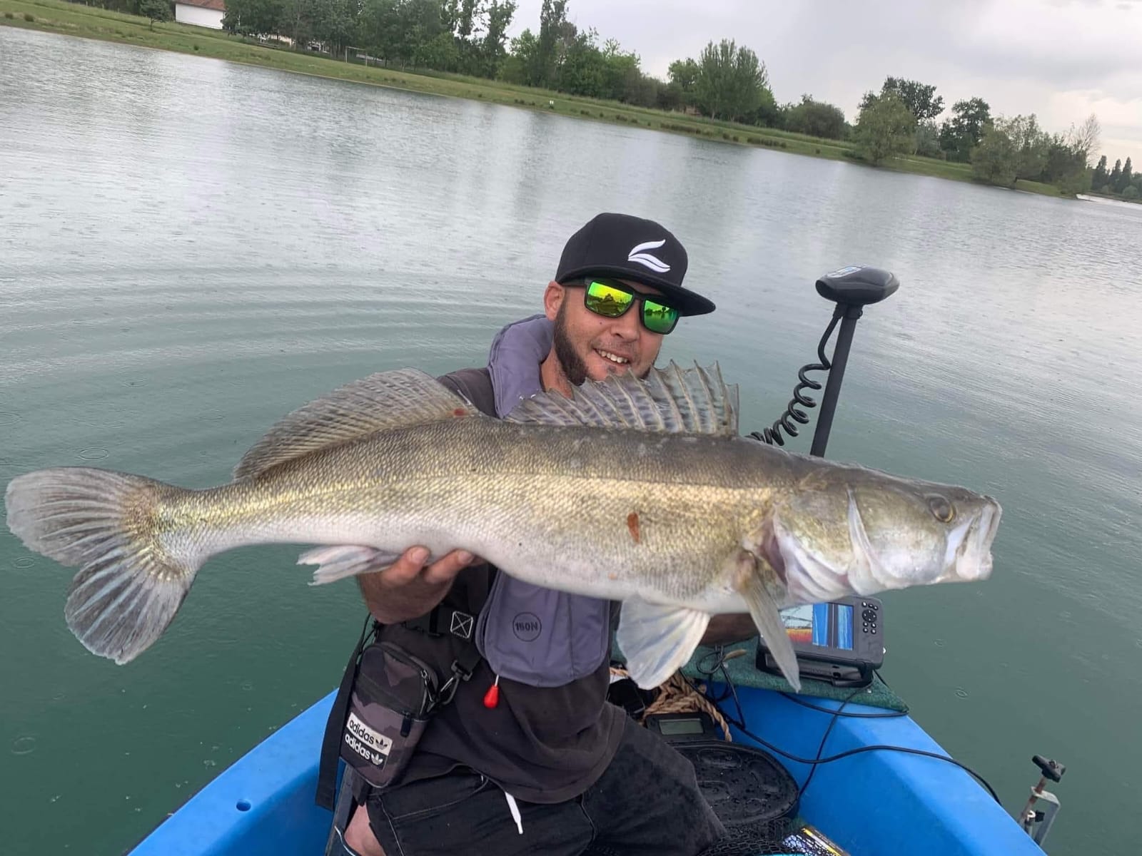 Sortie pêche guidée avec Dimitri - guide professionnel Gironde